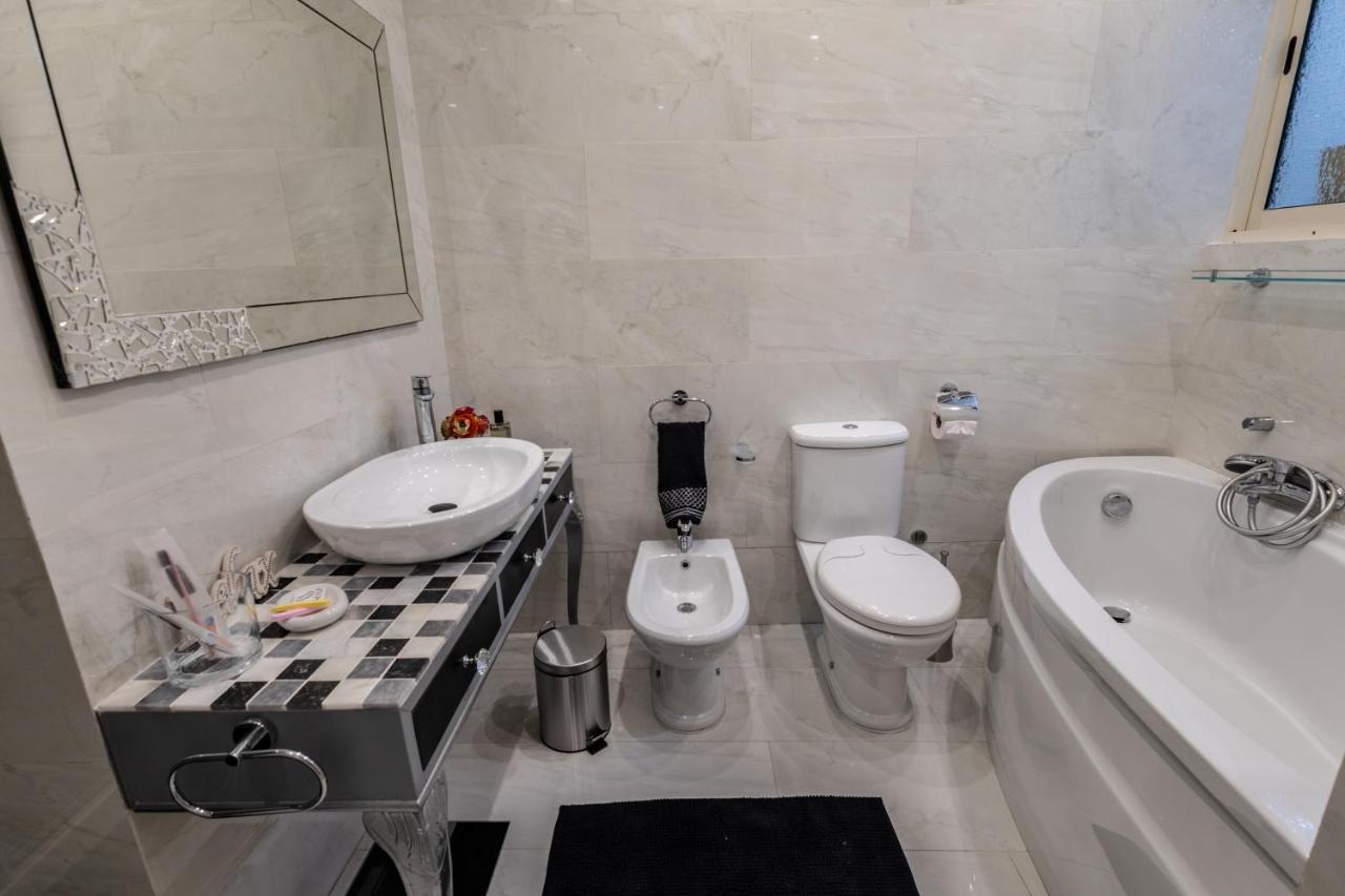 Blue Eye - Waterfront Home In A Scenic Location Birgu Ngoại thất bức ảnh